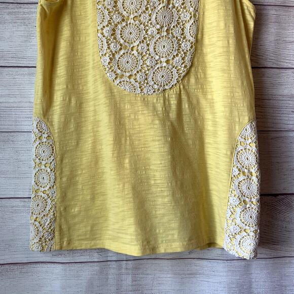 Mystree Yellow Tank Top with Crochet Detail Scoop Neckline Size Medium - Picture 3 of 11